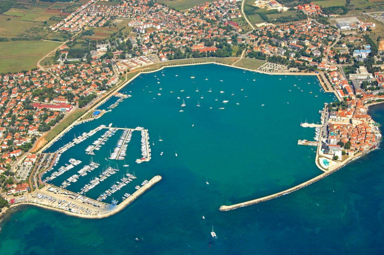 Apartments Antunovic Umag Exteriör bild